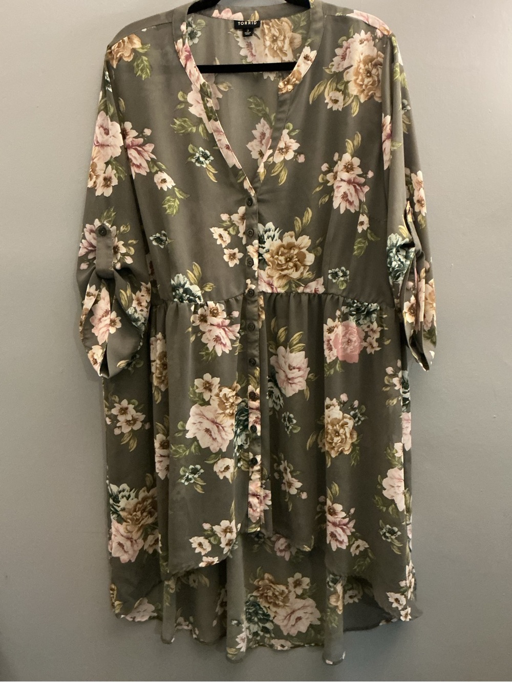 Torrid Lexie Floral Sheer Chiffon Tunic Blouse Size 3/3X Sage Green High Low
